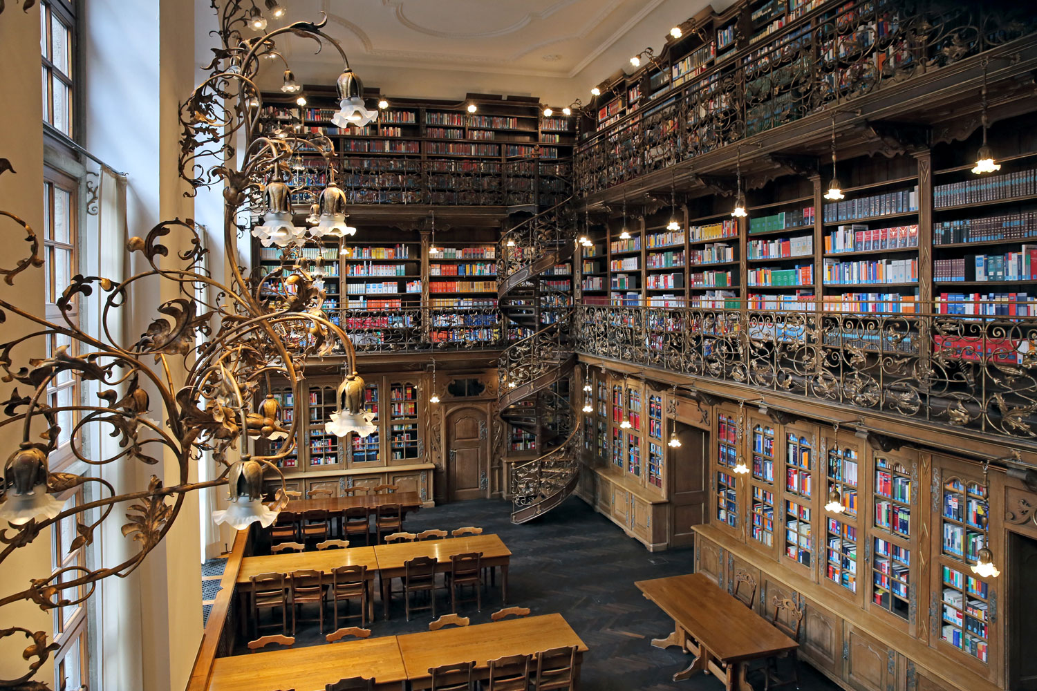 Foto der Juristischen Bibliothek der Münchner Stadtbibliothek