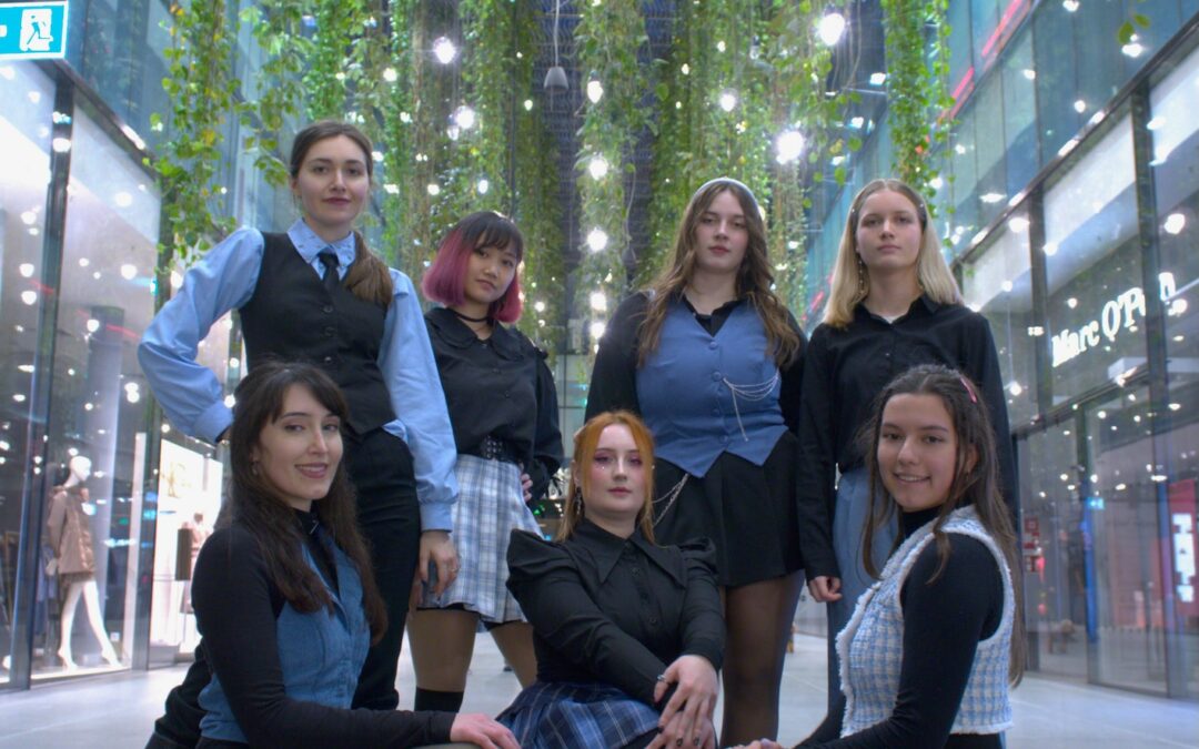 Hal0Queens